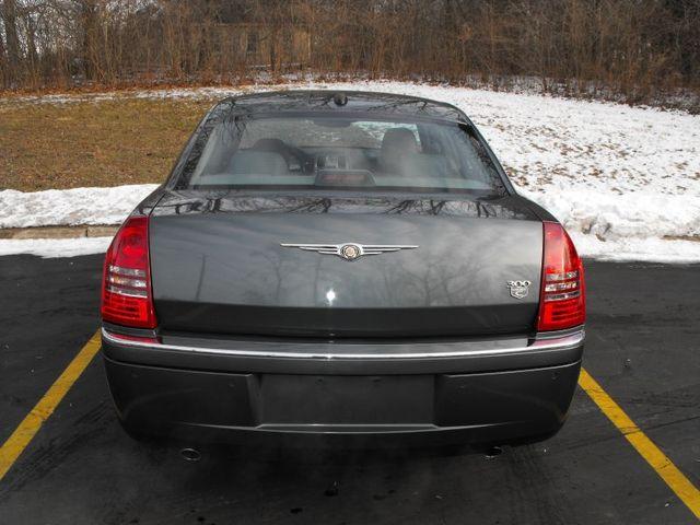 Chrysler 300C 2005 photo 4