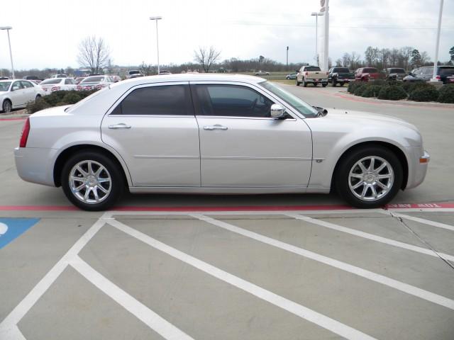 Chrysler 300C 2005 photo 3