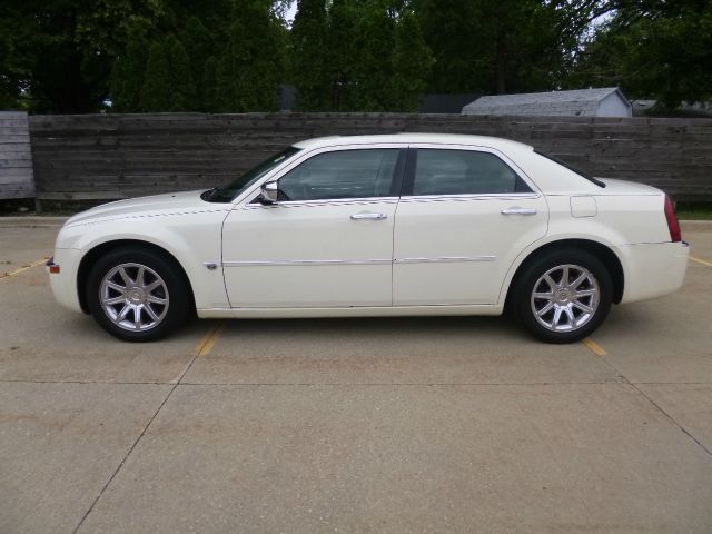 Chrysler 300C 2005 photo 4