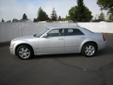 Chrysler 300C 2005 photo 2