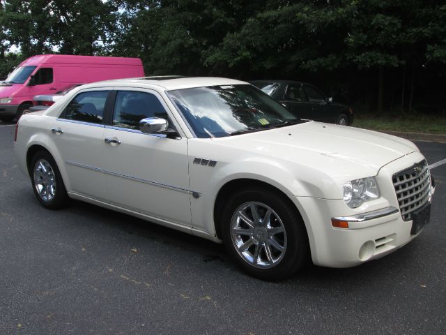 Chrysler 300C 2005 photo 1