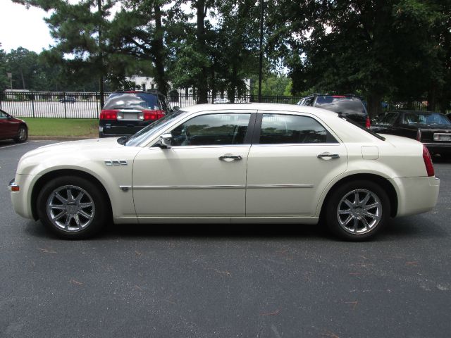 Chrysler 300C 2005 photo 4