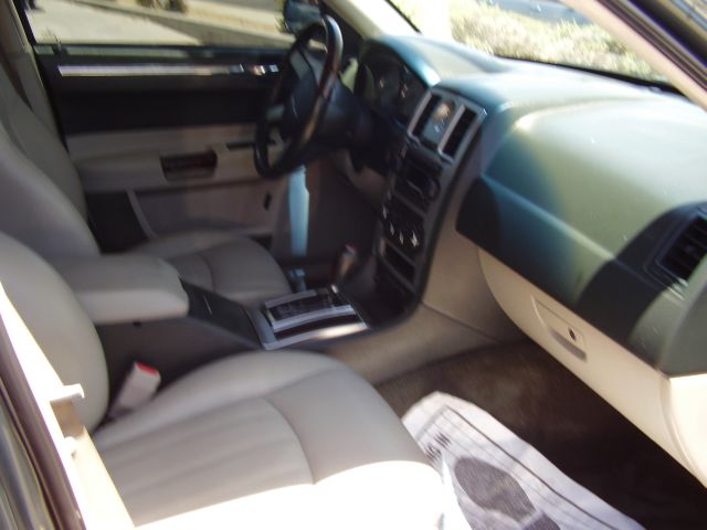 Chrysler 300C 2005 photo 7