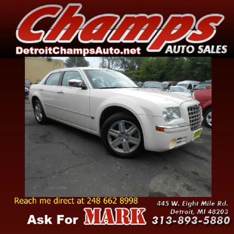 Chrysler 300C 2005 photo 2