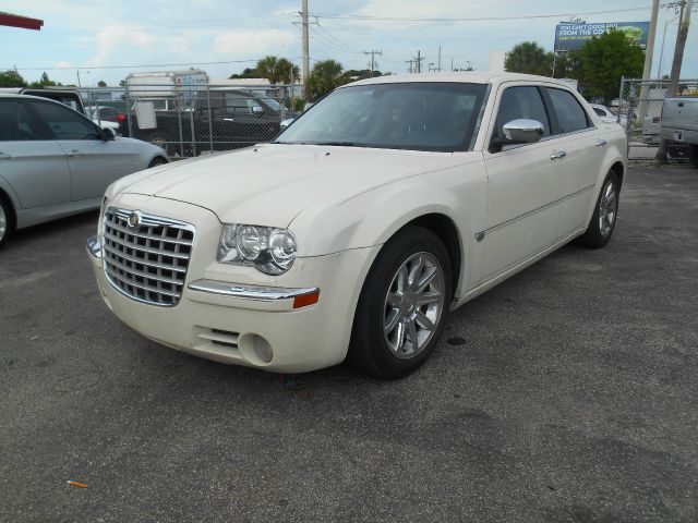 Chrysler 300C 2005 photo 3