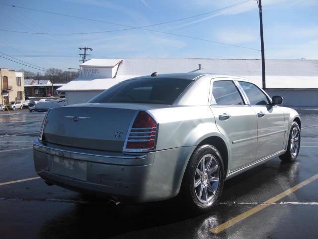 Chrysler 300C 2005 photo 4