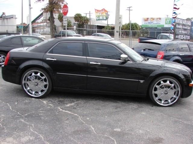 Chrysler 300C 2005 photo 3