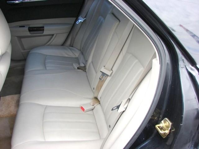 Chrysler 300C 2005 photo 4