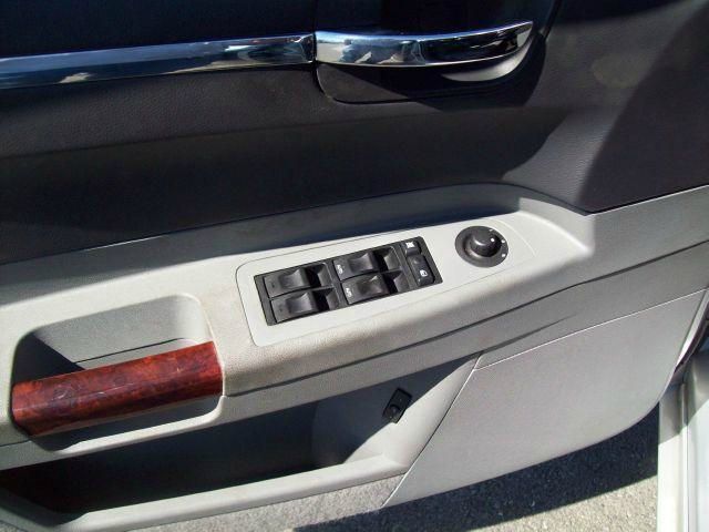 Chrysler 300C 2005 photo 3