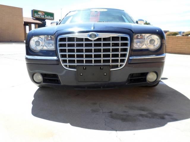 Chrysler 300C 2005 photo 2