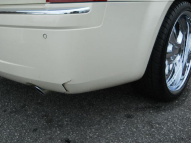 Chrysler 300C 2005 photo 14