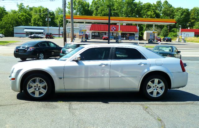 Chrysler 300C 2005 photo 1