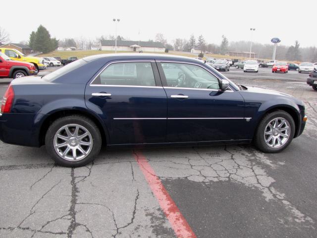 Chrysler 300C 2005 photo 5