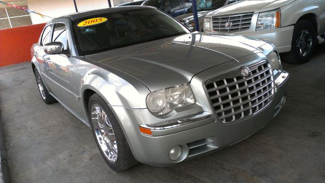 Chrysler 300C 2005 photo 1