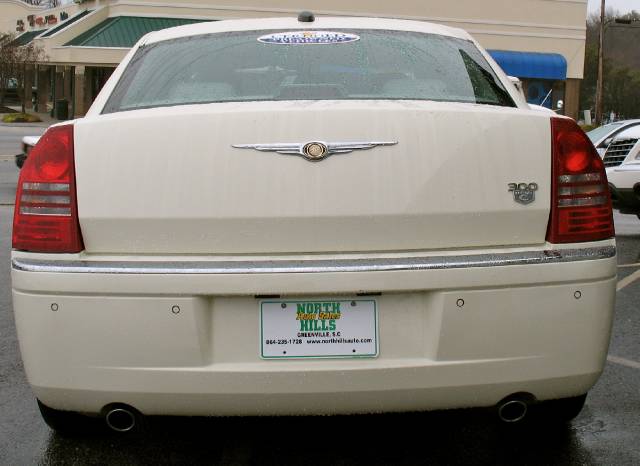Chrysler 300C 2005 photo 3