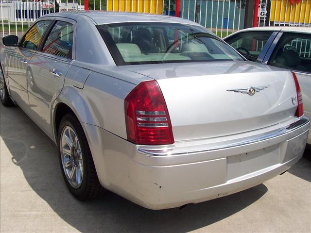 Chrysler 300C 2005 photo 1