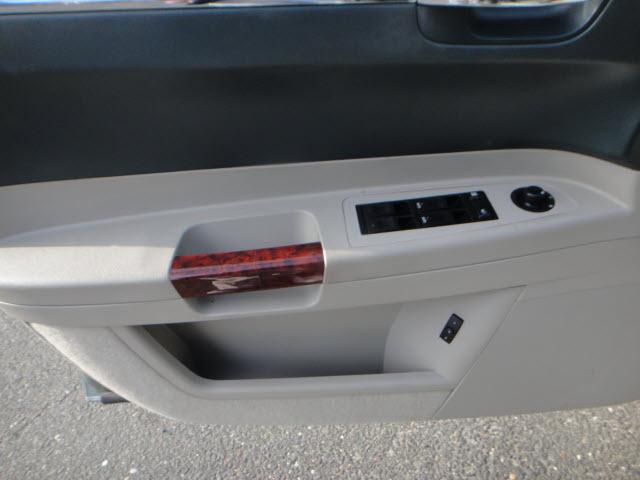 Chrysler 300C 2005 photo 5