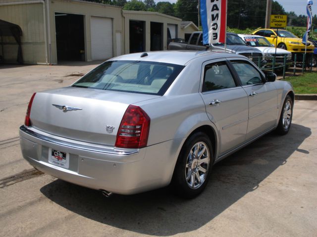 Chrysler 300C 2005 photo 3