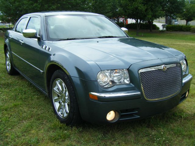 Chrysler 300C 2005 photo 1