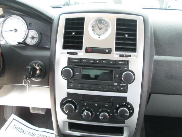 Chrysler 300C 2005 photo 6