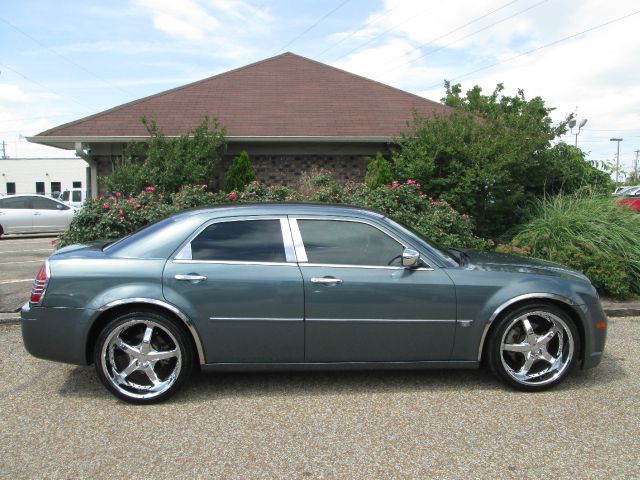 Chrysler 300C 2005 photo 7