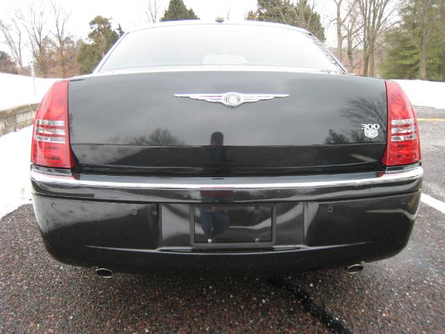 Chrysler 300C 2005 photo 3