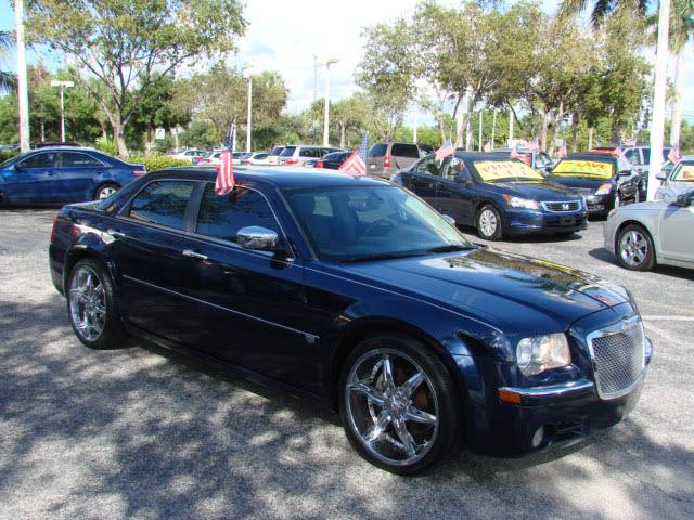 Chrysler 300C 2005 photo 3