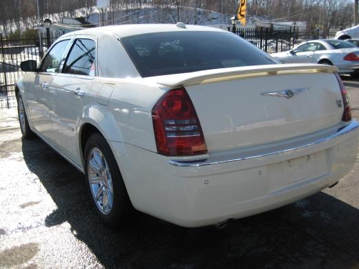 Chrysler 300C 2005 photo 3