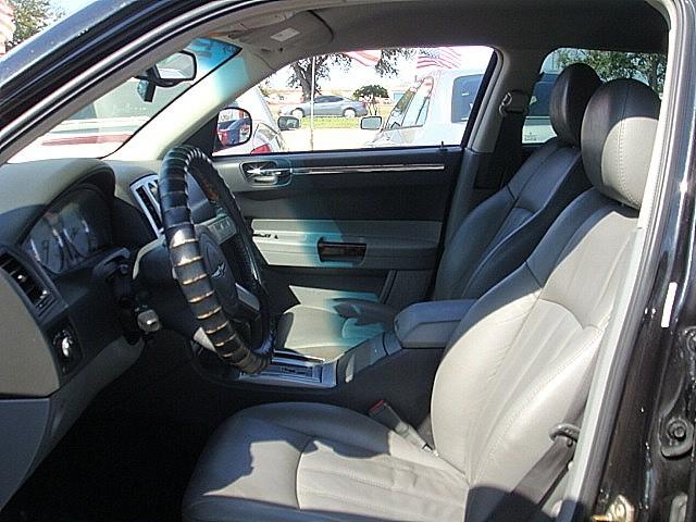 Chrysler 300C 2005 photo 4