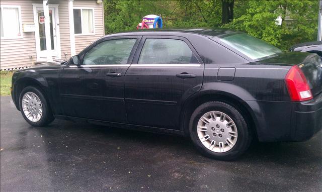 Chrysler 300C 2005 photo 2