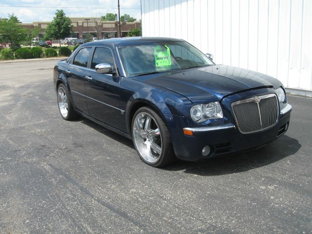 Chrysler 300C 2005 photo 3