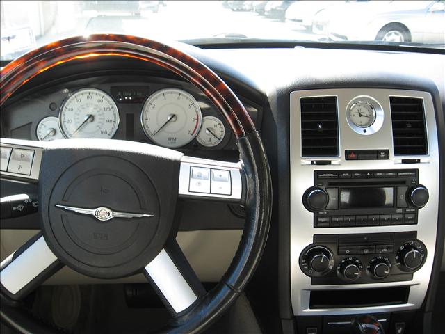 Chrysler 300C 2005 photo 3