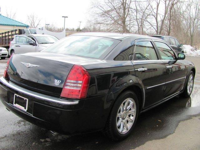 Chrysler 300C 2005 photo 1