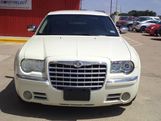 Chrysler 300C 2005 photo 19