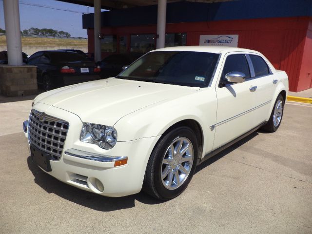 Chrysler 300C 2005 photo 23