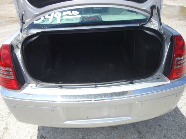 Chrysler 300C 2005 photo 1