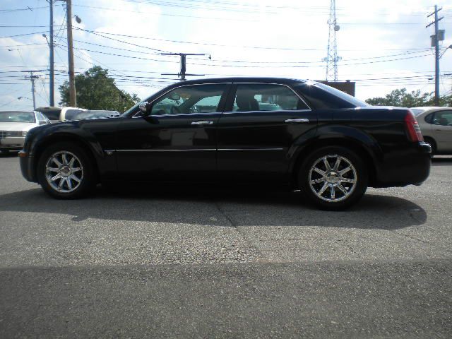 Chrysler 300C 2005 photo 4