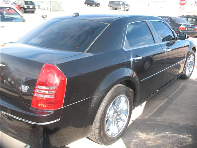 Chrysler 300C 2005 photo 3