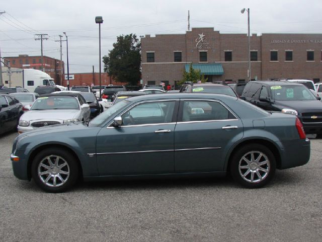 Chrysler 300C 2005 photo 4