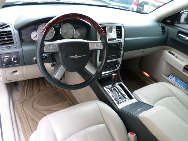 Chrysler 300C 2005 photo 18