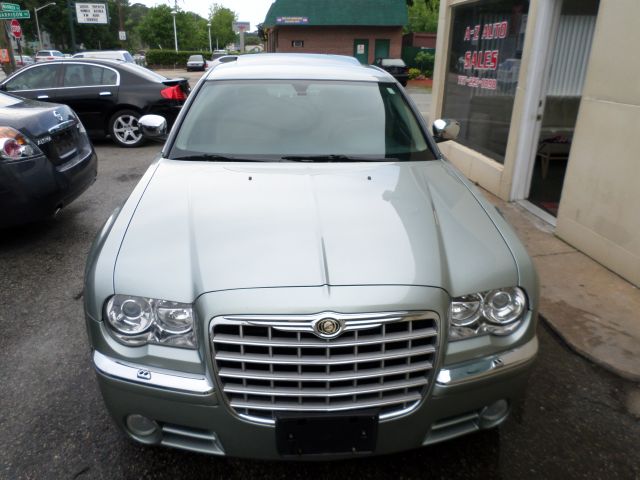 Chrysler 300C 2005 photo 27