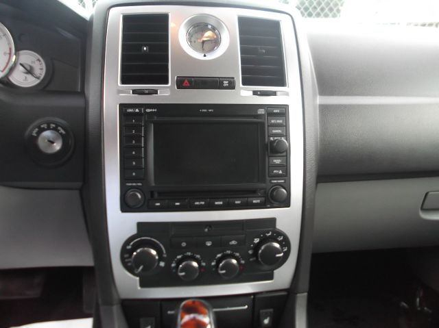 Chrysler 300C 2006 photo 1