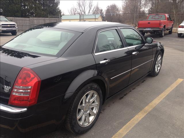 Chrysler 300C 2006 photo 1