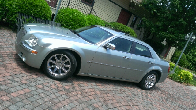 Chrysler 300C 2006 photo 20