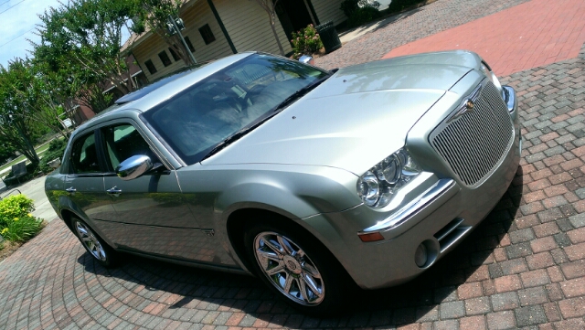 Chrysler 300C 2006 photo 21