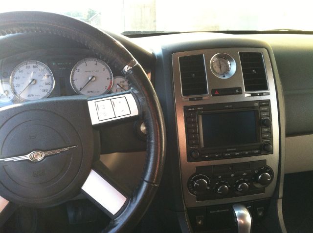 Chrysler 300C 2006 photo 2