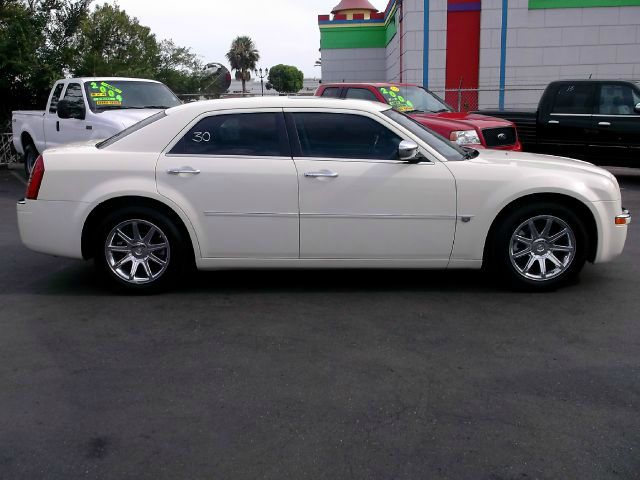 Chrysler 300C 2006 photo 4