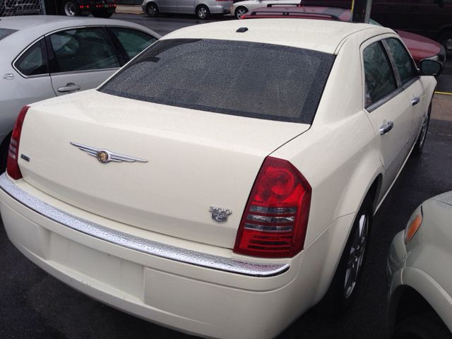 Chrysler 300C 2006 photo 2