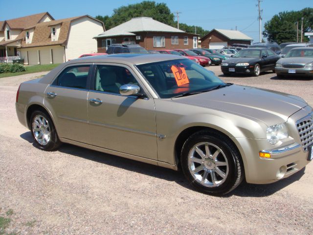 Chrysler 300C Regular Cab Sedan