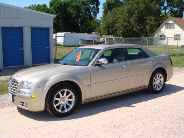 Chrysler 300C 2006 photo 2